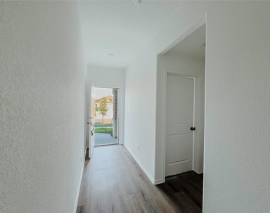 603 Water Way Ave - Photo Thumbnail 23