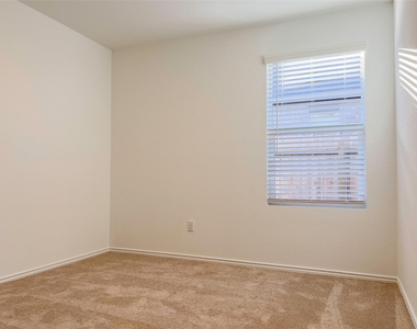 603 Water Way Ave - Photo Thumbnail 20