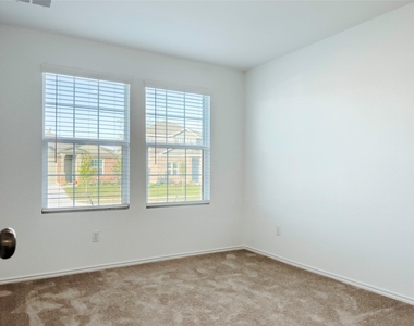 603 Water Way Ave - Photo Thumbnail 25