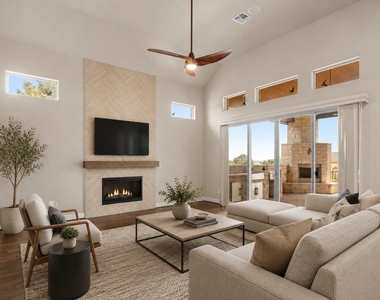 900 Hawthorne Loop - Photo Thumbnail 6