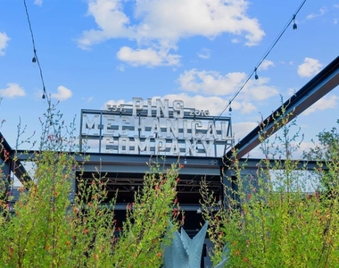 4315 S Congress Ave - Photo Thumbnail 4