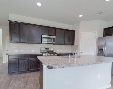 14614 Frankel Loop - Photo Thumbnail 4