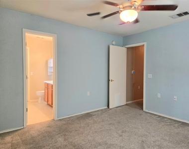 809 Sheraton Ave - Photo Thumbnail 13