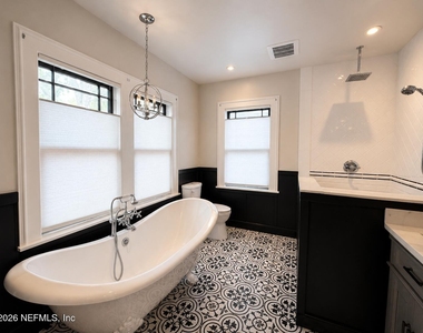 1544 N Laura Street - Photo Thumbnail 11