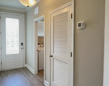 300 Thistleton Way - Photo Thumbnail 3