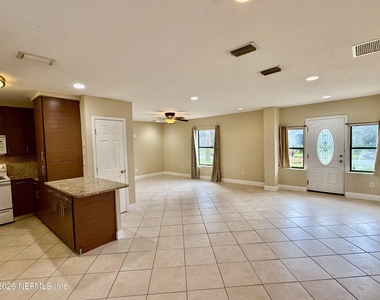 524 17th Avenue N - Photo Thumbnail 6