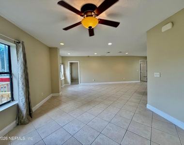 524 17th Avenue N - Photo Thumbnail 7