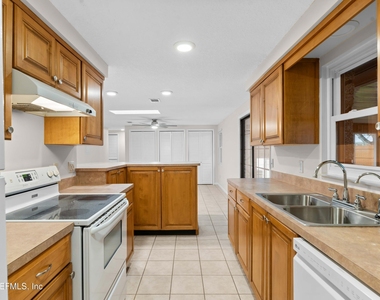 250 Nautical Boulevard S - Photo Thumbnail 8