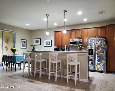 14086 Mahogany Avenue - Photo Thumbnail 5