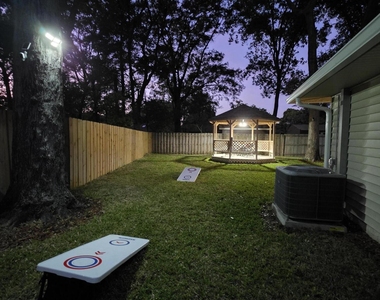 7411 Colony Cove Lane - Photo Thumbnail 19
