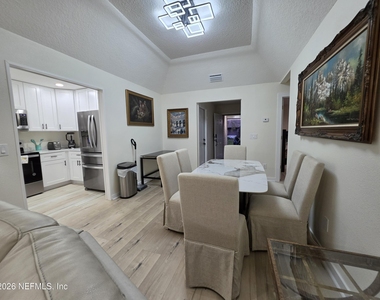 7411 Colony Cove Lane - Photo Thumbnail 3