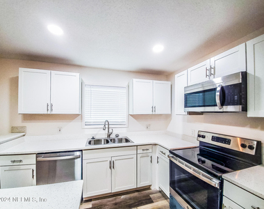 223 Monterey Boulevard - Photo Thumbnail 10