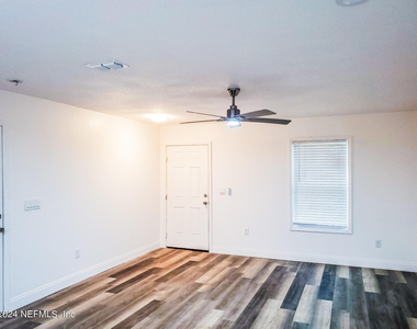223 Monterey Boulevard - Photo Thumbnail 12