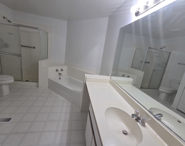 2213 Camden Lane - Photo Thumbnail 9