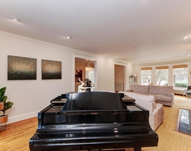 1499 Sheridan Road - Photo Thumbnail 7