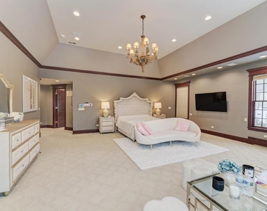 1499 Sheridan Road - Photo Thumbnail 27