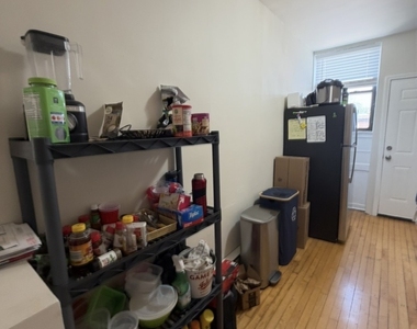 732 W Roscoe Street - Photo Thumbnail 3