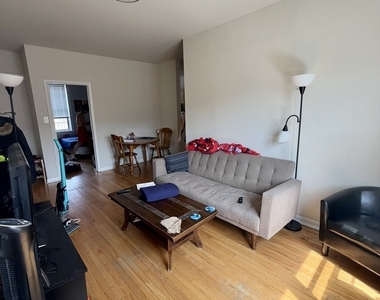 732 W Roscoe Street - Photo Thumbnail 5
