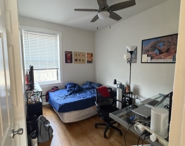 732 W Roscoe Street - Photo Thumbnail 7