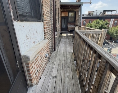 732 W Roscoe Street - Photo Thumbnail 12