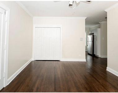 3817 N Greenview Avenue - Photo Thumbnail 8