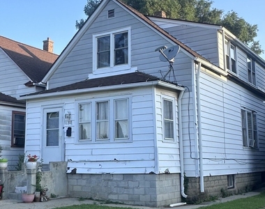 101 E 23rd Street - Photo Thumbnail 1