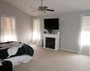 431 Nelson Drive - Photo Thumbnail 6