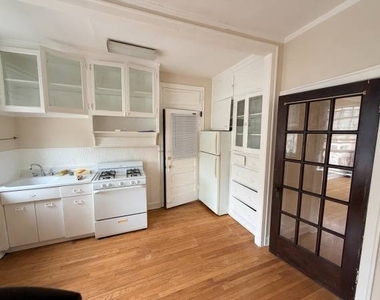 909 Sherman Avenue - Photo Thumbnail 1