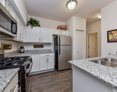 1277 Comiskey Avenue - Photo Thumbnail 2