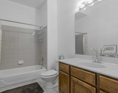 419 W Grand Avenue - Photo Thumbnail 26