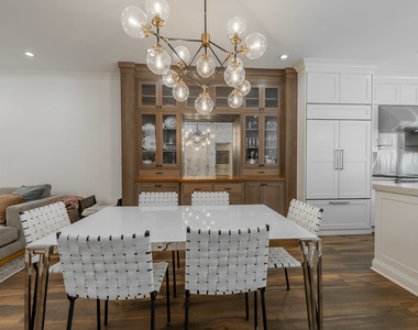 419 W Grand Avenue - Photo Thumbnail 5