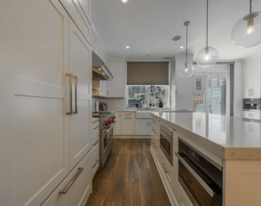 419 W Grand Avenue - Photo Thumbnail 7