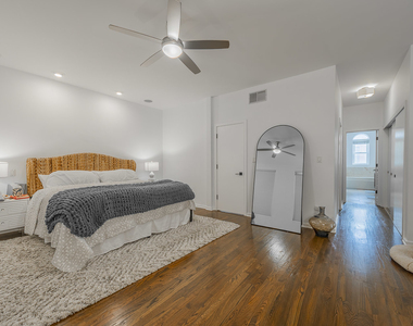 419 W Grand Avenue - Photo Thumbnail 16