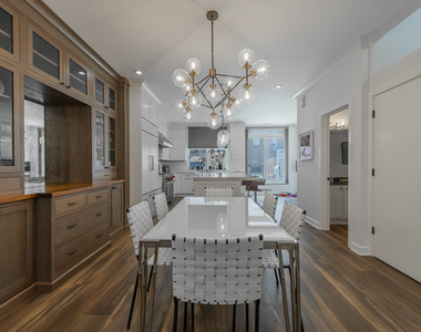 419 W Grand Avenue - Photo Thumbnail 4