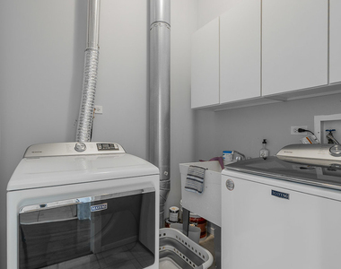 419 W Grand Avenue - Photo Thumbnail 27
