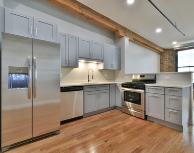 25 W Hubbard Street - Photo Thumbnail 2
