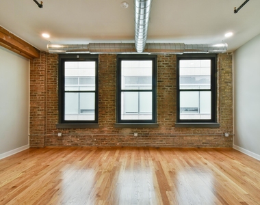 25 W Hubbard Street - Photo Thumbnail 3