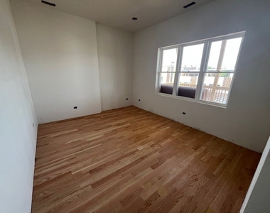 3726 N Racine Avenue - Photo Thumbnail 19