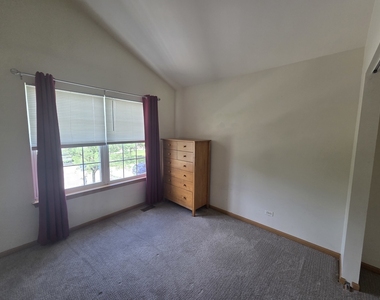 2800 E Bridleway Court - Photo Thumbnail 10