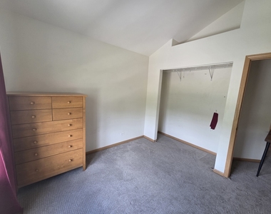2800 E Bridleway Court - Photo Thumbnail 12