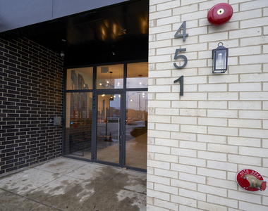 451 E Pershing Avenue - Photo Thumbnail 29