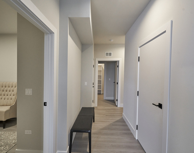 451 E Pershing Avenue - Photo Thumbnail 27