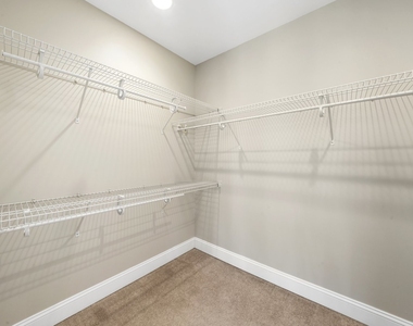829 S La Grange Road - Photo Thumbnail 14