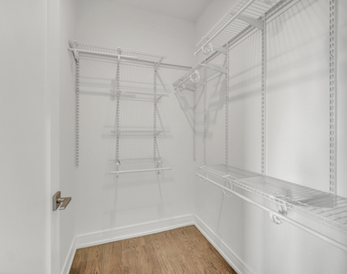 3253 N Elston Avenue - Photo Thumbnail 8