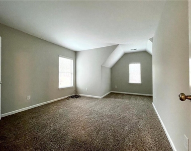 6926 Golden Bud Lane - Photo Thumbnail 20
