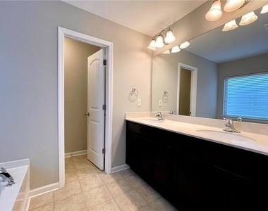 6926 Golden Bud Lane - Photo Thumbnail 17