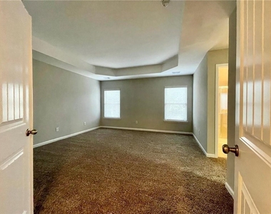 6926 Golden Bud Lane - Photo Thumbnail 13