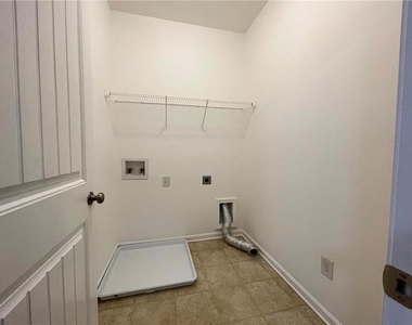 6926 Golden Bud Lane - Photo Thumbnail 22