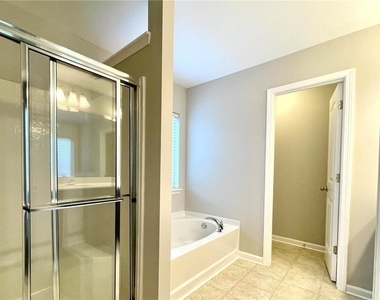 6926 Golden Bud Lane - Photo Thumbnail 16