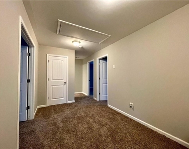6926 Golden Bud Lane - Photo Thumbnail 12